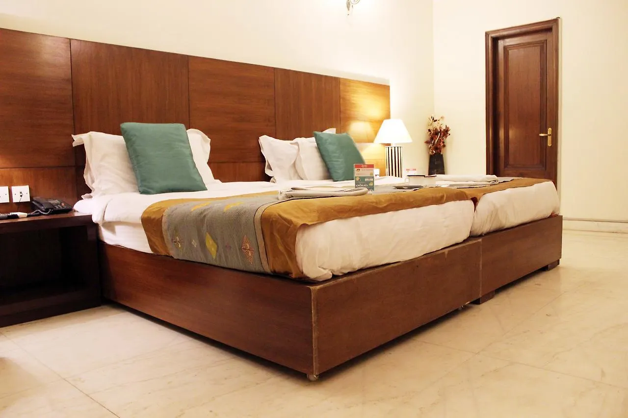 Oyo 610 Hotel Residence Phase 3 Gurgaon 3*,  India